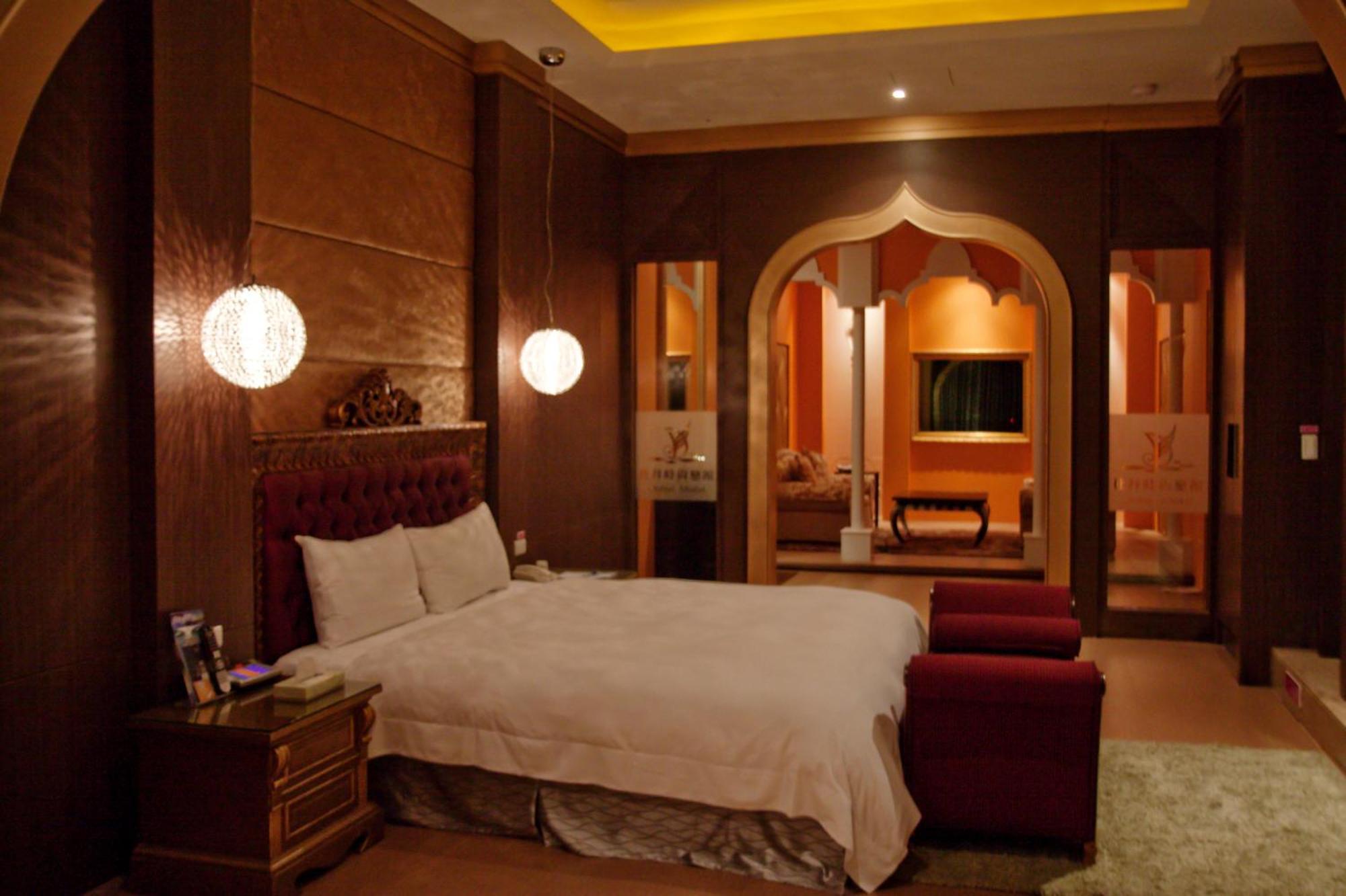 Dubai Motel Yilan Esterno foto