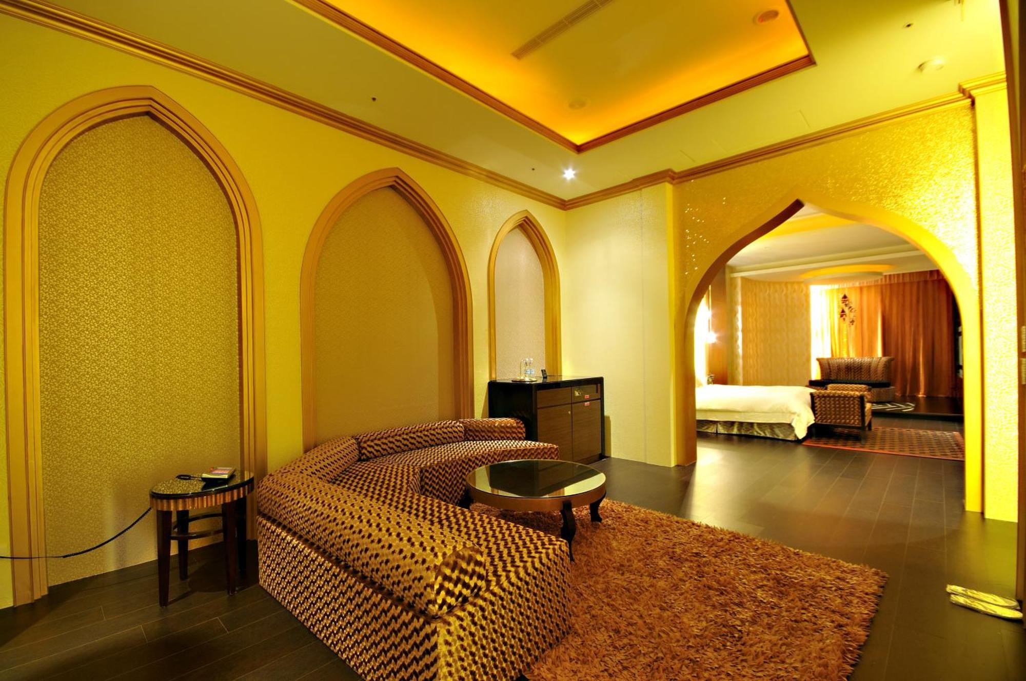 Dubai Motel Yilan Esterno foto