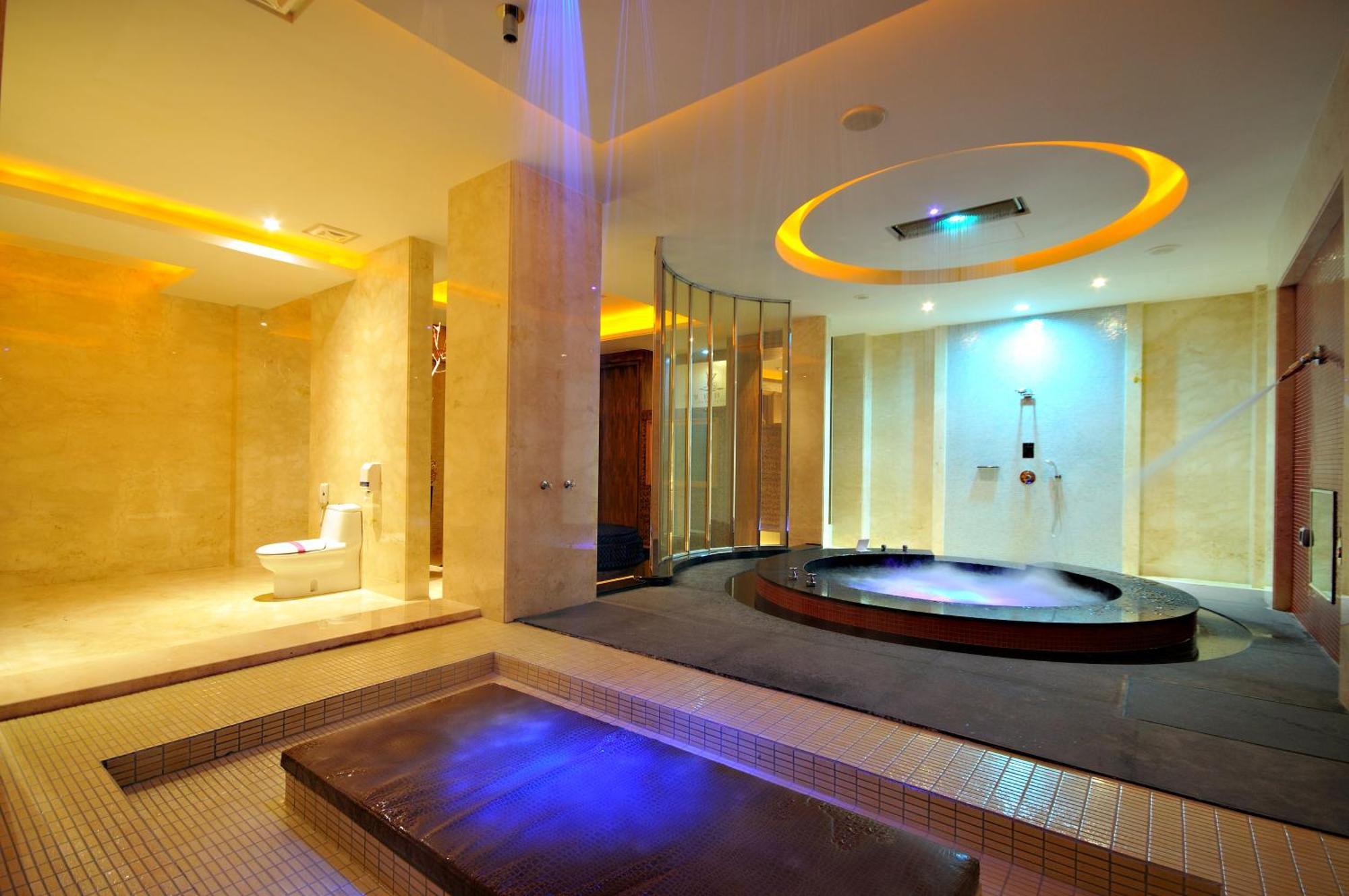 Dubai Motel Yilan Esterno foto