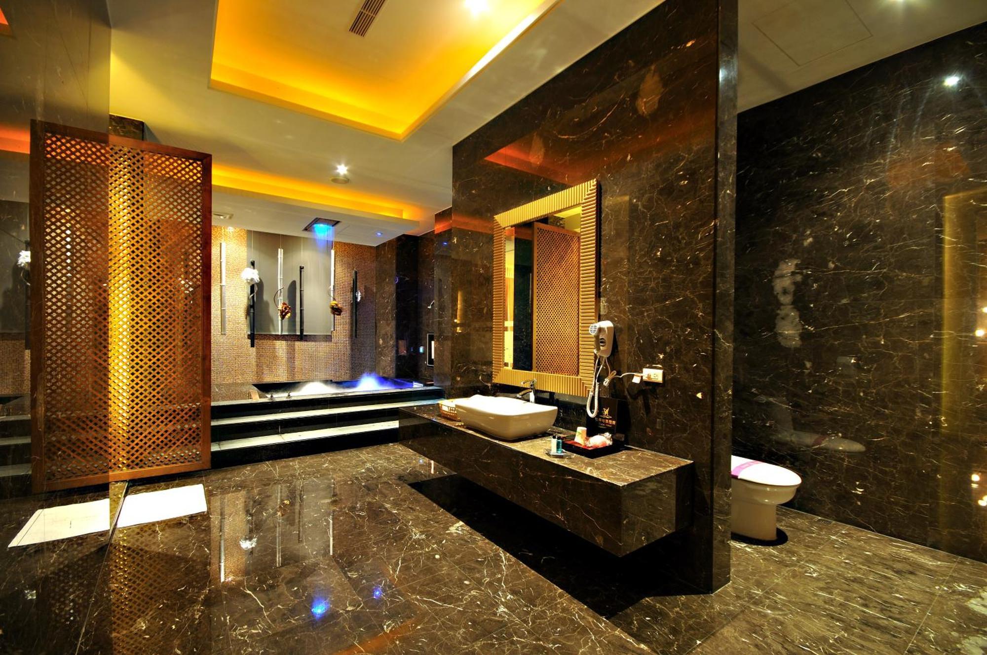 Dubai Motel Yilan Esterno foto