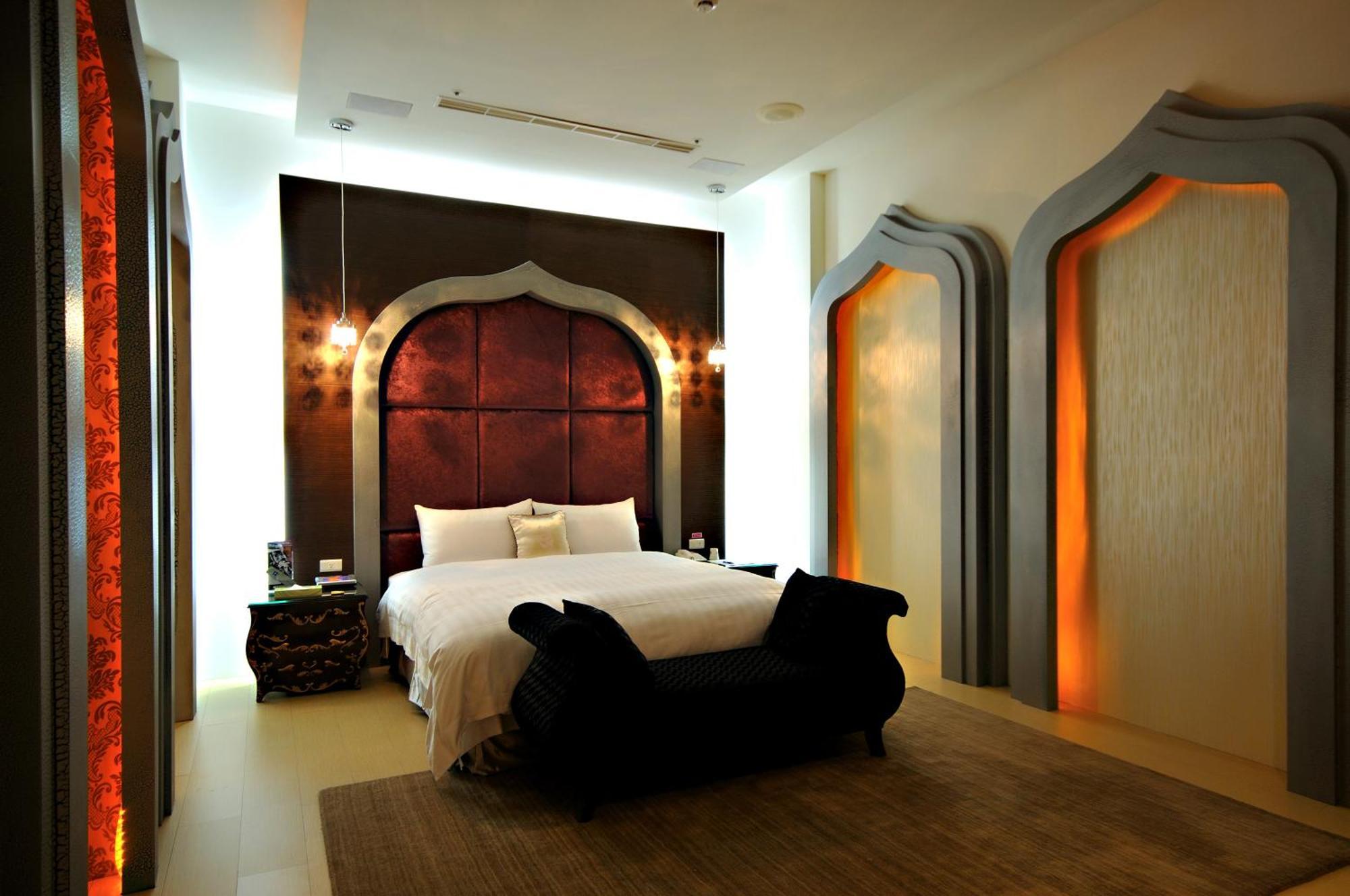 Dubai Motel Yilan Esterno foto