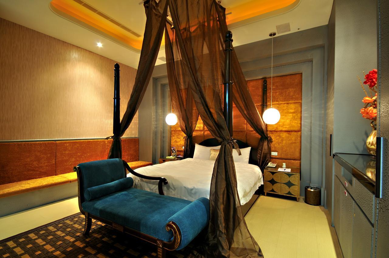 Dubai Motel Yilan Esterno foto
