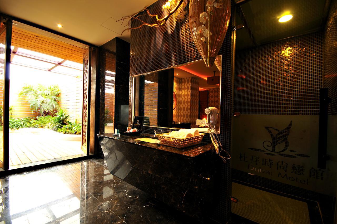 Dubai Motel Yilan Esterno foto