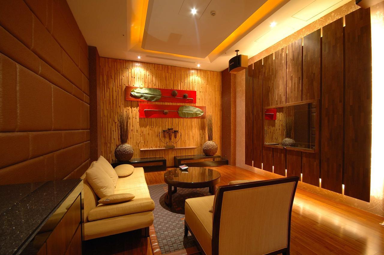 Dubai Motel Yilan Esterno foto