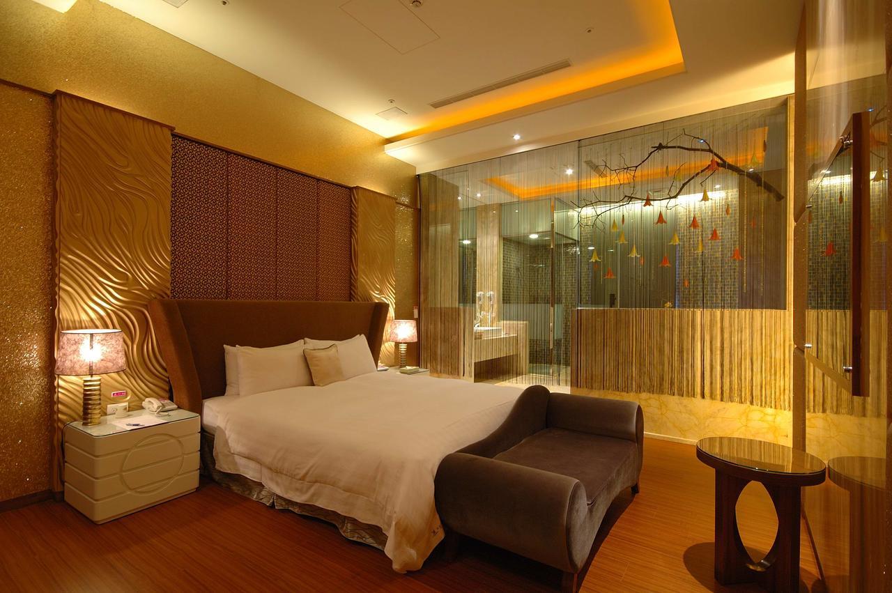 Dubai Motel Yilan Esterno foto